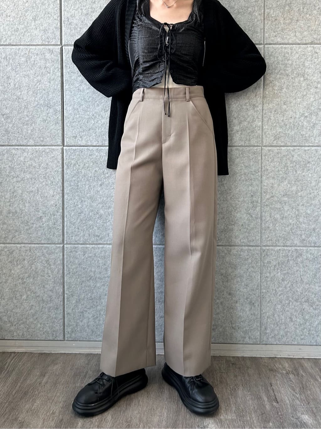 honoka Aさんの「CODE A｜gathered shiny blouse」を使ったコーディネート