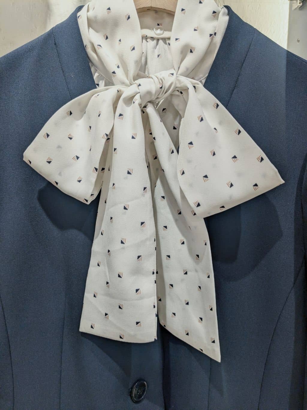 yukikaさんの「grove｜【人間工学】つつまれフィットパンプス【入卒対応可】」を使ったコーディネート