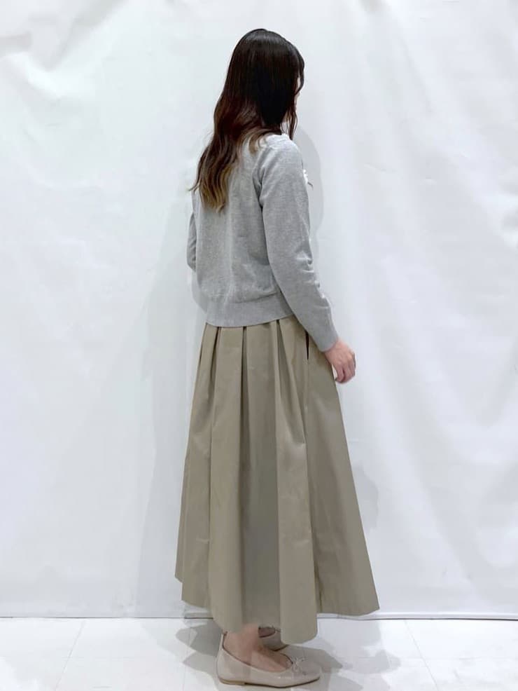 komaさんの「OPAQUE.CLIP｜◆【軽量／A4サイズ対応】シュリンク合皮ワンハンドルトートバッグ」を使ったコーディネート