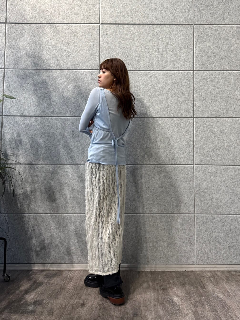 miyu maesakaさんの「CODE A｜frill lace easy skirt」を使ったコーディネート