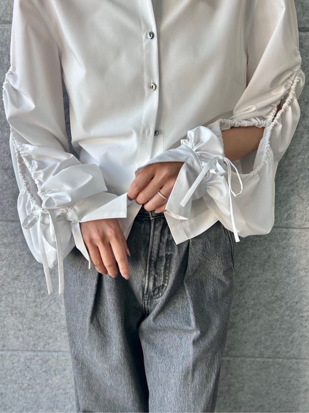 harunaさんの「CODE A｜playful puffs blouse」を使ったコーディネート