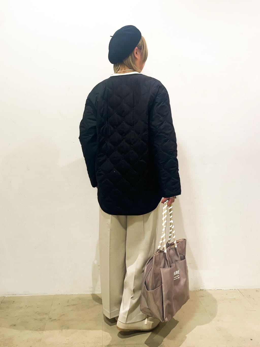 Ricoさんの「SHOO･LA･RUE｜◆【洗える/S-LL/ちくちくしにくい】大人のための ロゴ入りスウェットライクニット」を使ったコーディネート