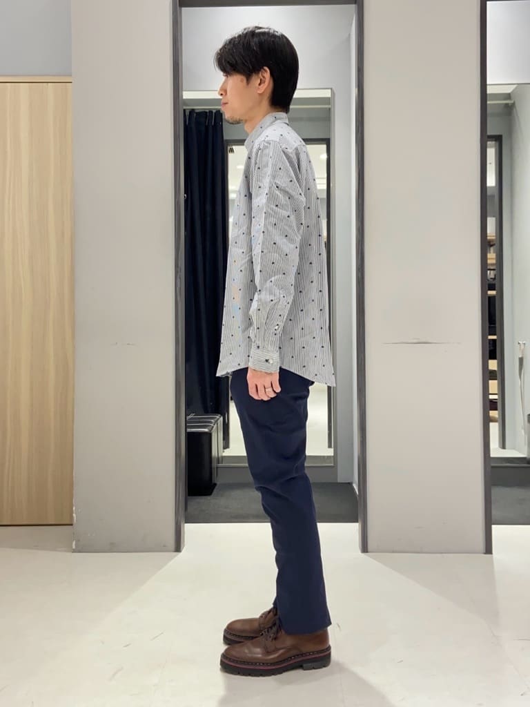 わいずみさんの「TAKEO KIKUCHI｜ハットモチーフ ジャカード ストライプ シャツ」を使ったコーディネート