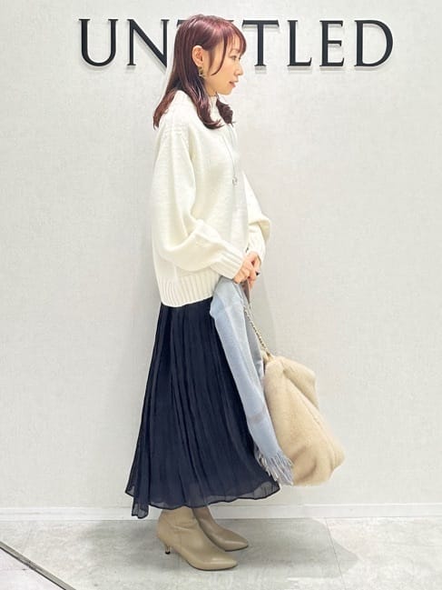 Miwaさんの「UNTITLED｜トリプルワントップペンダント」を使ったコーディネート
