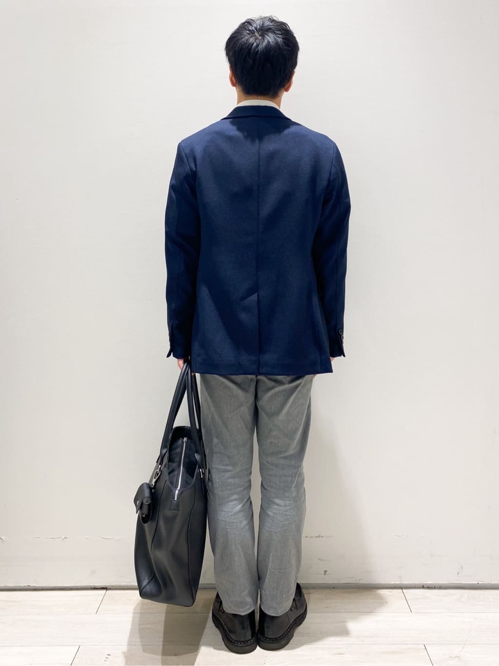 Ichiさんの「THE SHOP TK｜【ご好評につき再入荷！！】合皮トートバッグ イヤホンケース付き/A$収納可/PCスリーブ付き/ビジネ」を使ったコーディネート