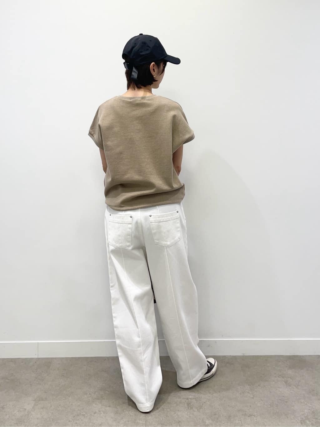 KAYOさんの「UNTITLED｜◆カーブシルエット ワイドデニム」を使ったコーディネート
