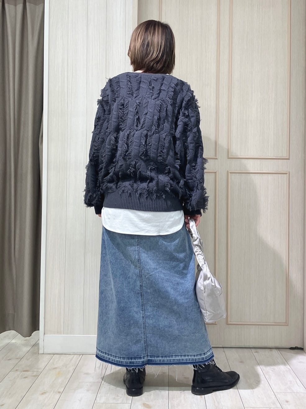 Turnerさんの「SHOO･LA･RUE｜◆【S-LL】一枚で主役級。フリンジが目を惹くゆるニット」を使ったコーディネート