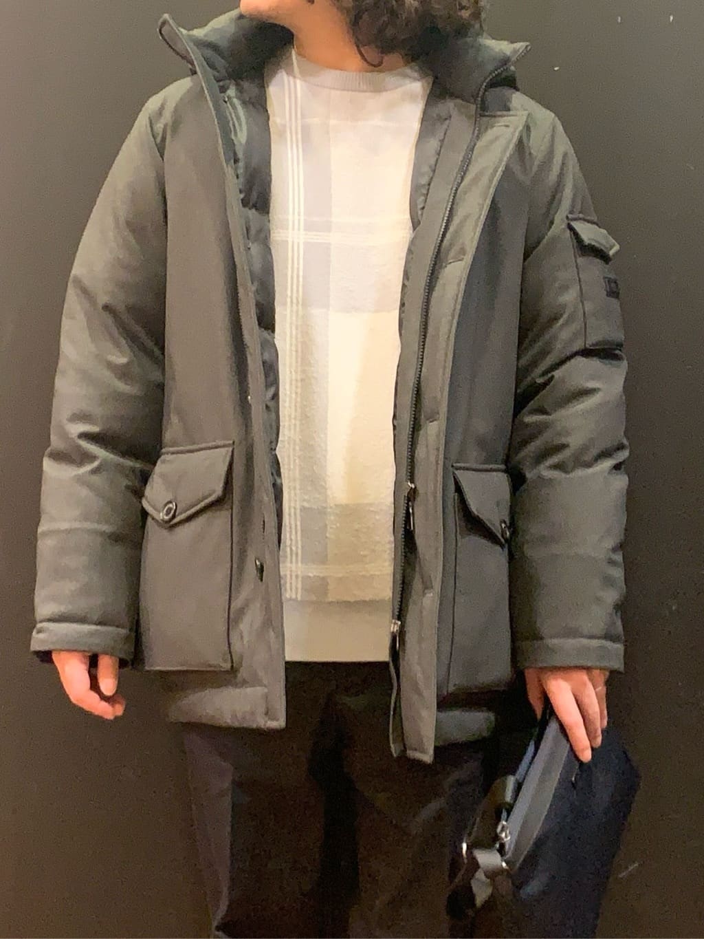 木村剛さんの「TAKEO KIKUCHI｜【オフィスカジュアル対応】ドレス チノパンツ」を使ったコーディネート