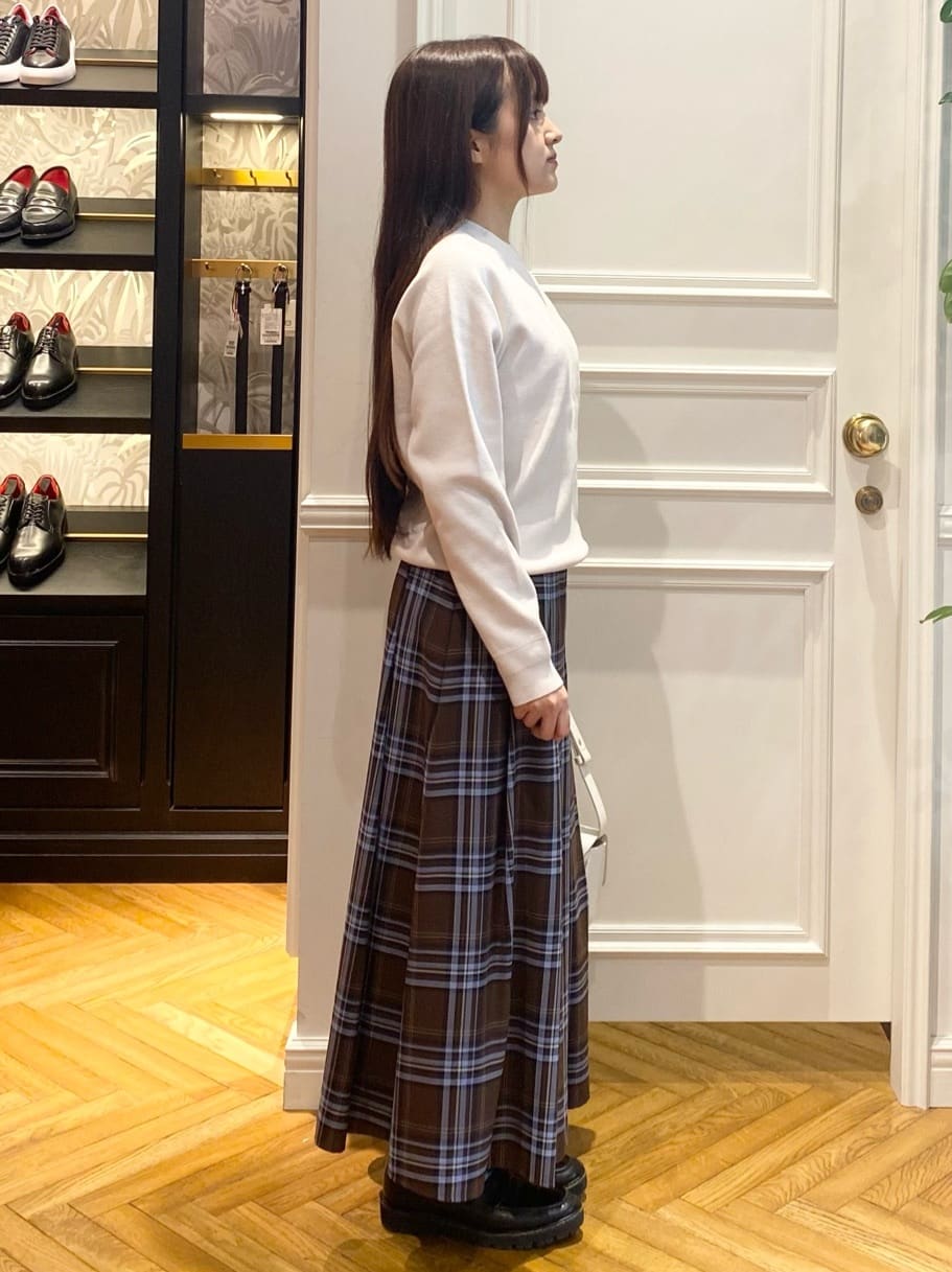c.wさんの「DRESSTERIOR｜◆【ウォッシャブル】コットンフルニードルプルオーバーニット」を使ったコーディネート