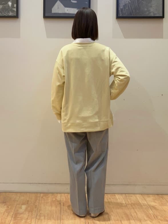 momoharuさんの「SHOO･LA･RUE｜◆【洗える/S-LL】選べる3柄 グラフィックスウェット」を使ったコーディネート