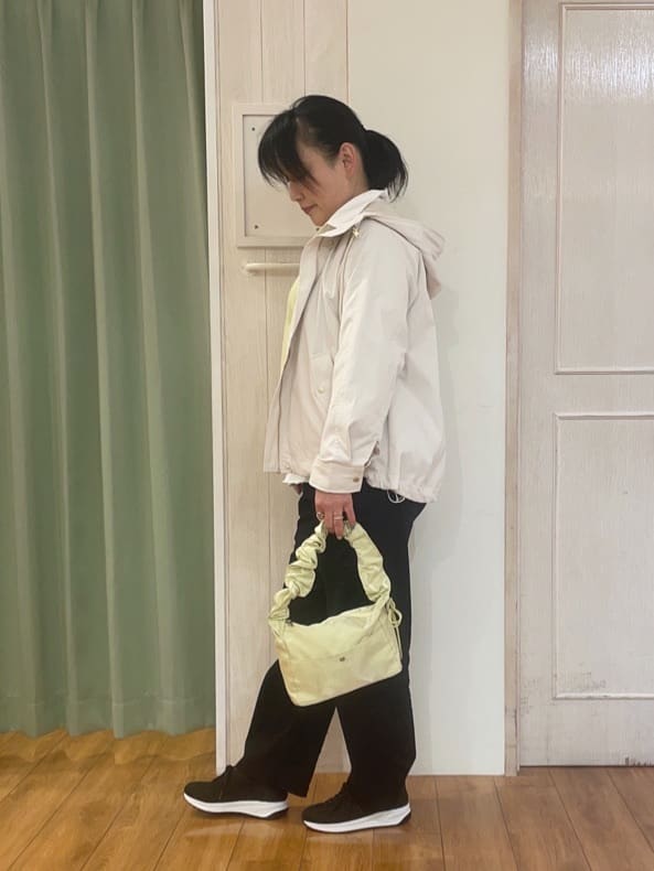 ke-yさんの「SHOO･LA･RUE｜◆【洗える/S-LL】シーズン問わず合わせやすい ベーシックカラーシャツ」を使ったコーディネート