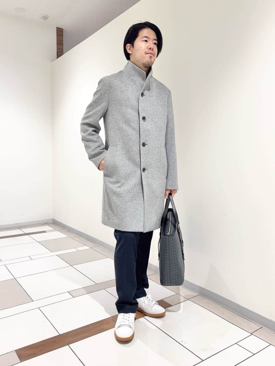 及川さんの「TAKEO KIKUCHI｜【ウールカシミヤブレンド】ビーバー調 スタンドカラー コート」を使ったコーディネート