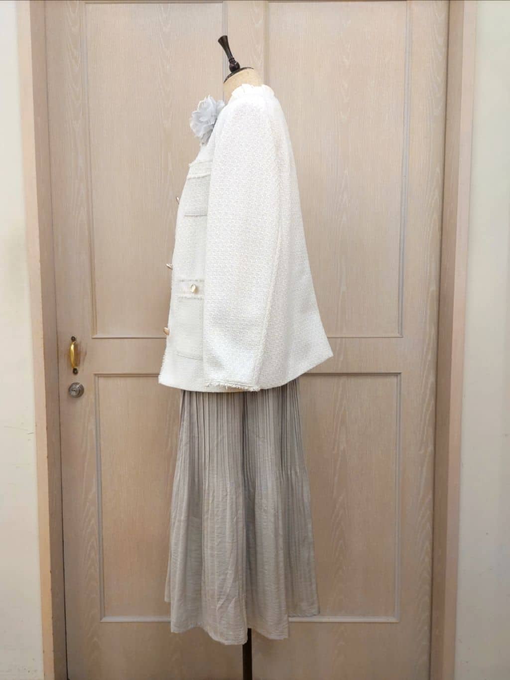 naoさんの「SHOO･LA･RUE｜◆【S-3L/セレモニーからデイリーまで】フリンジツイードジャケット」を使ったコーディネート