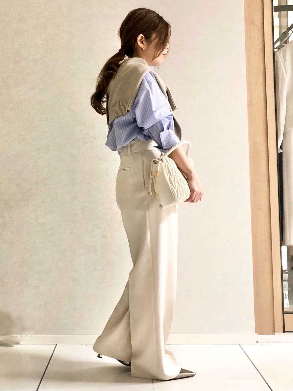 sayuさんの「UNTITLED｜◆ベルト付き2タックパンツ」を使ったコーディネート