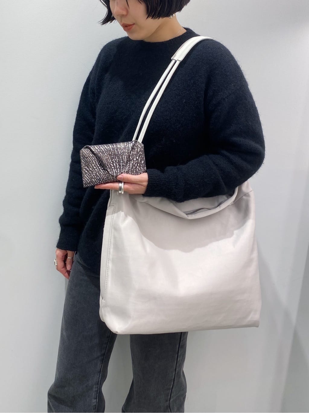 Uさんの「HIROKO HAYASHI｜ENORME RASO（エノルメ ラーゾ）ショルダーバッグ」を使ったコーディネート