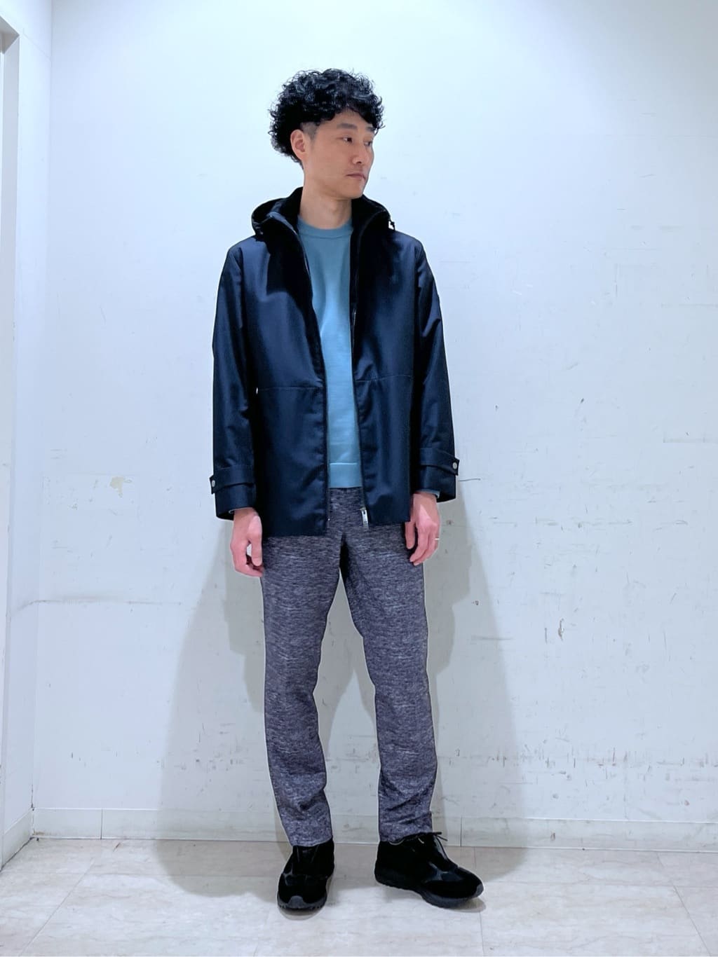 mutoさんの「TAKEO KIKUCHI｜【ONOFF対応】TRダブルニット ストレッチパンツ」を使ったコーディネート