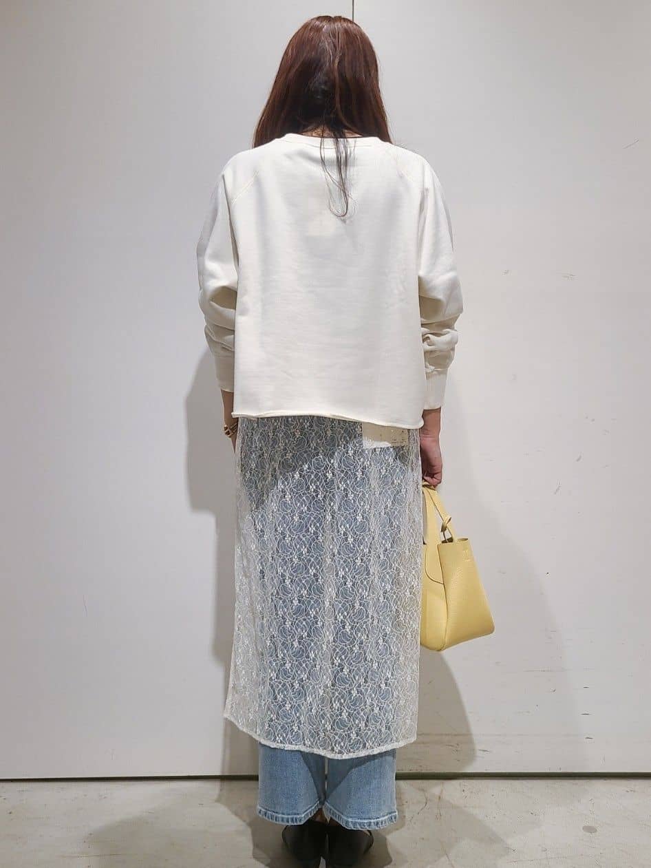 hmさんの「OPAQUE.CLIP｜◆カレッジロゴ スウェットプルオーバー」を使ったコーディネート