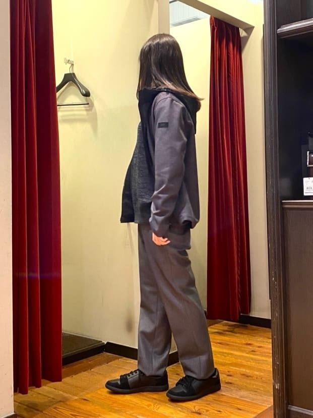 かわぴーさんの「TAKEO KIKUCHI｜【DOWN FABRIC】ダウンファブリック ドレスパンツ / セットアップ対応」を使ったコーディネート