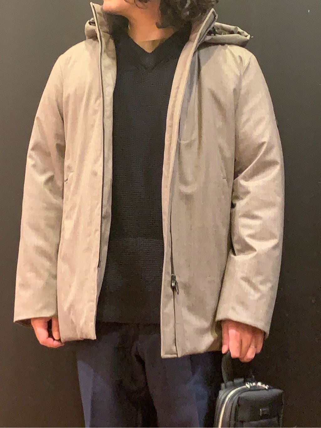 木村剛さんの「TAKEO KIKUCHI｜【DOWN FABRIC】ダウンファブリック ドレスパンツ / セットアップ対応」を使ったコーディネート