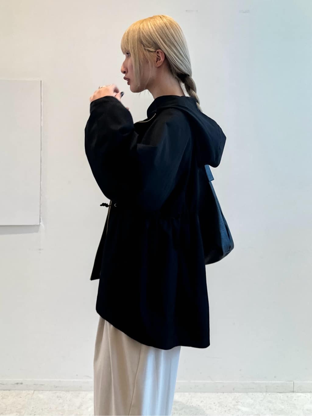omaさんの「THE SHOP TK｜◆【撥水】ウエストドロストマウンテンパーカ」を使ったコーディネート