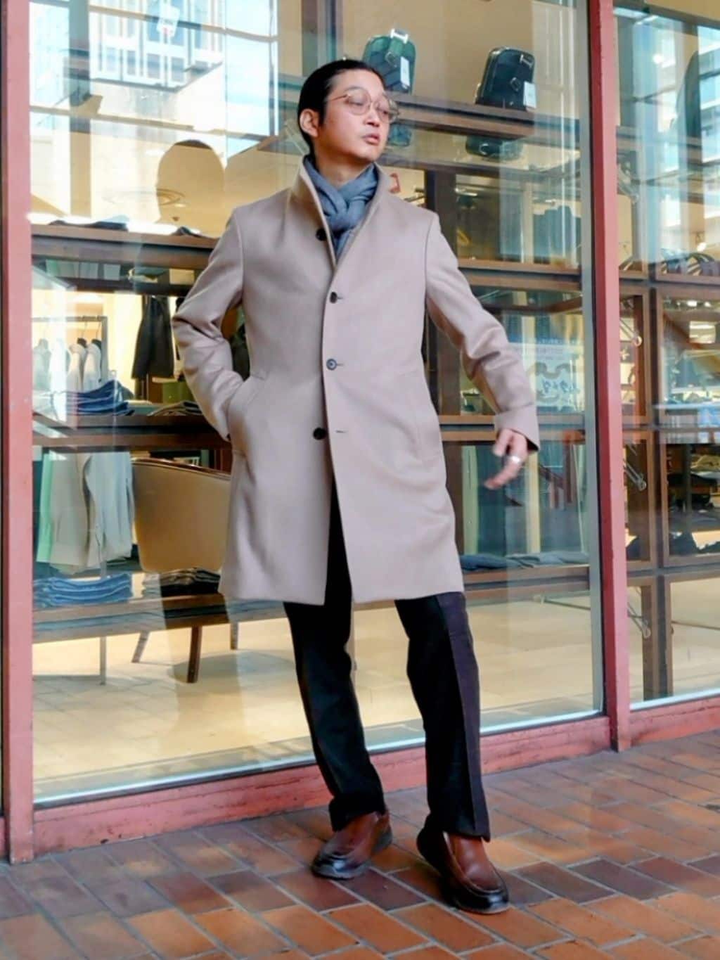 かしげるさんの「TAKEO KIKUCHI｜【ウールカシミヤブレンド】ビーバー調 スタンドカラー コート」を使ったコーディネート