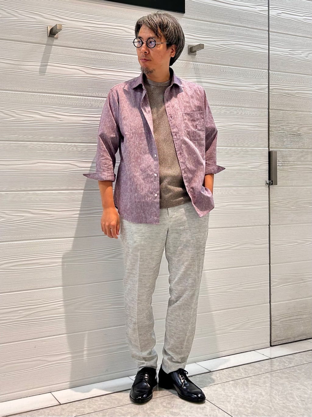 すーさんの「TAKEO KIKUCHI｜【尾州織】リネンブレンド メッシュパンツ」を使ったコーディネート