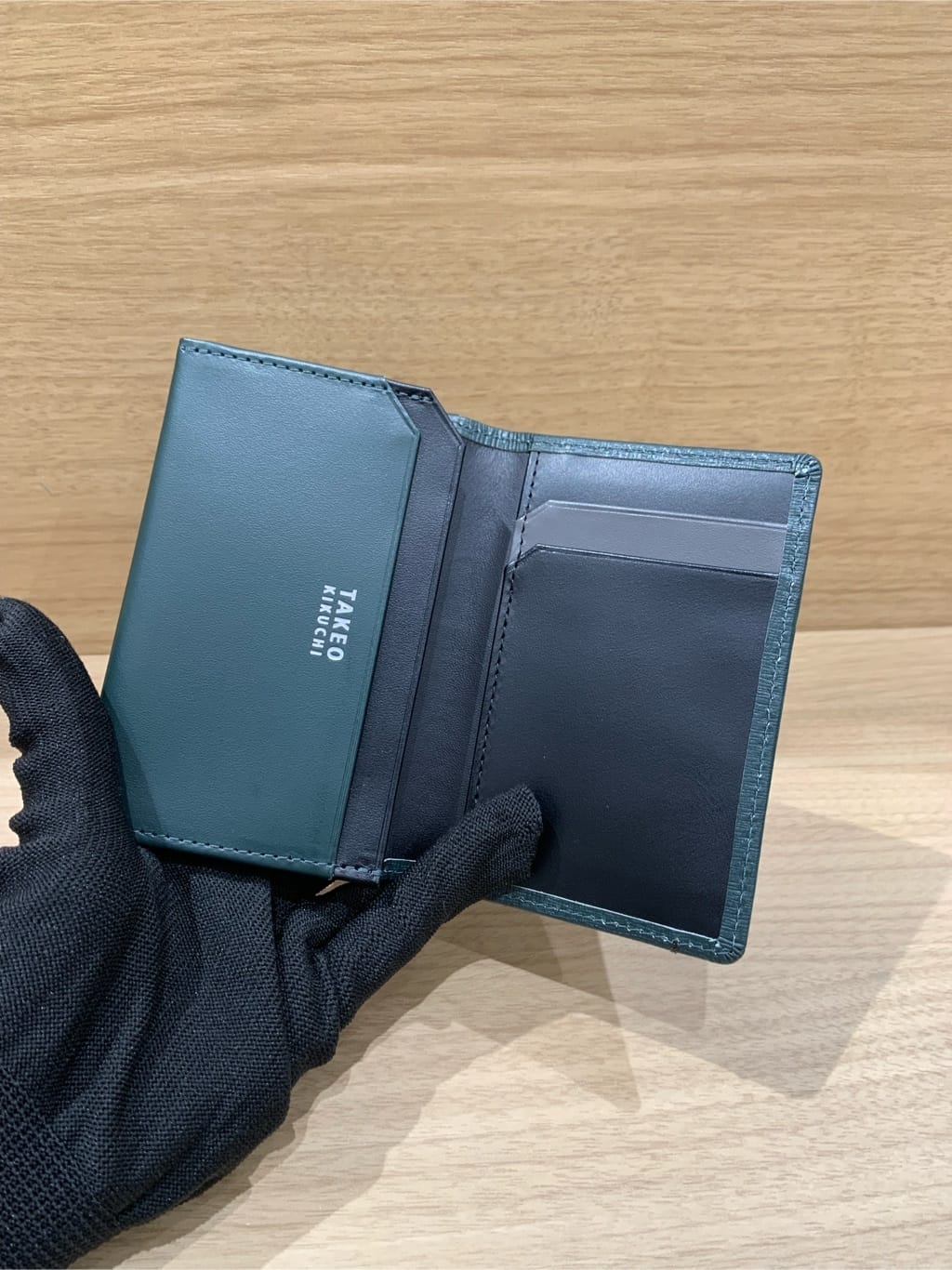 よぴさんの「TAKEO KIKUCHI｜配色型押しレザー 長財布」を使ったコーディネート