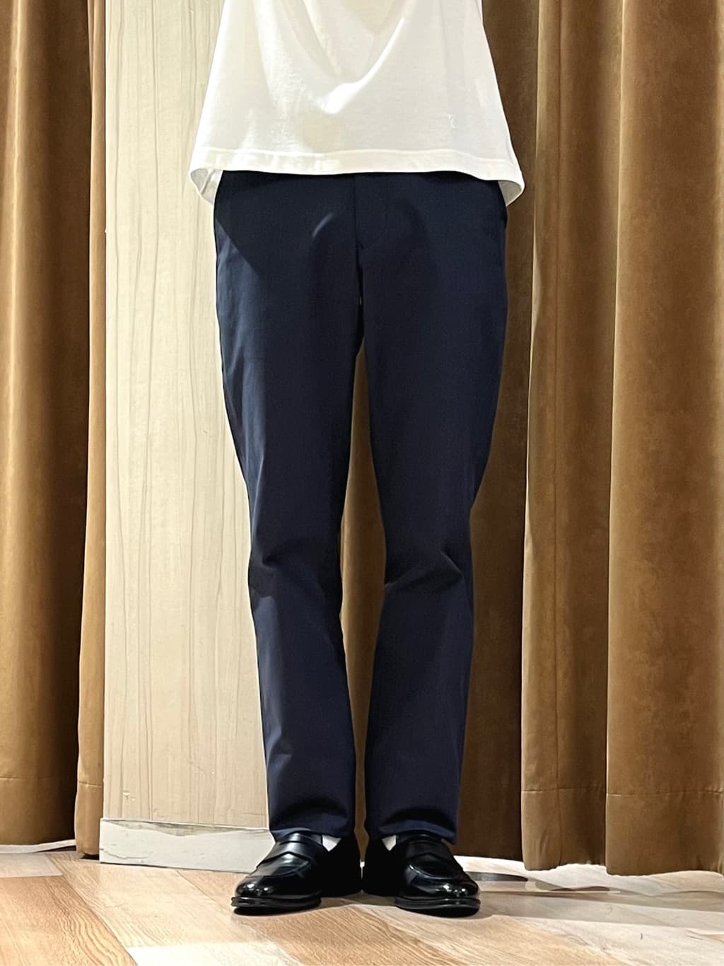 URAさんの「TAKEO KIKUCHI｜【全7サイズ&times;8色展開！】トップマルチヘリンボン パンツ」を使ったコーディネート