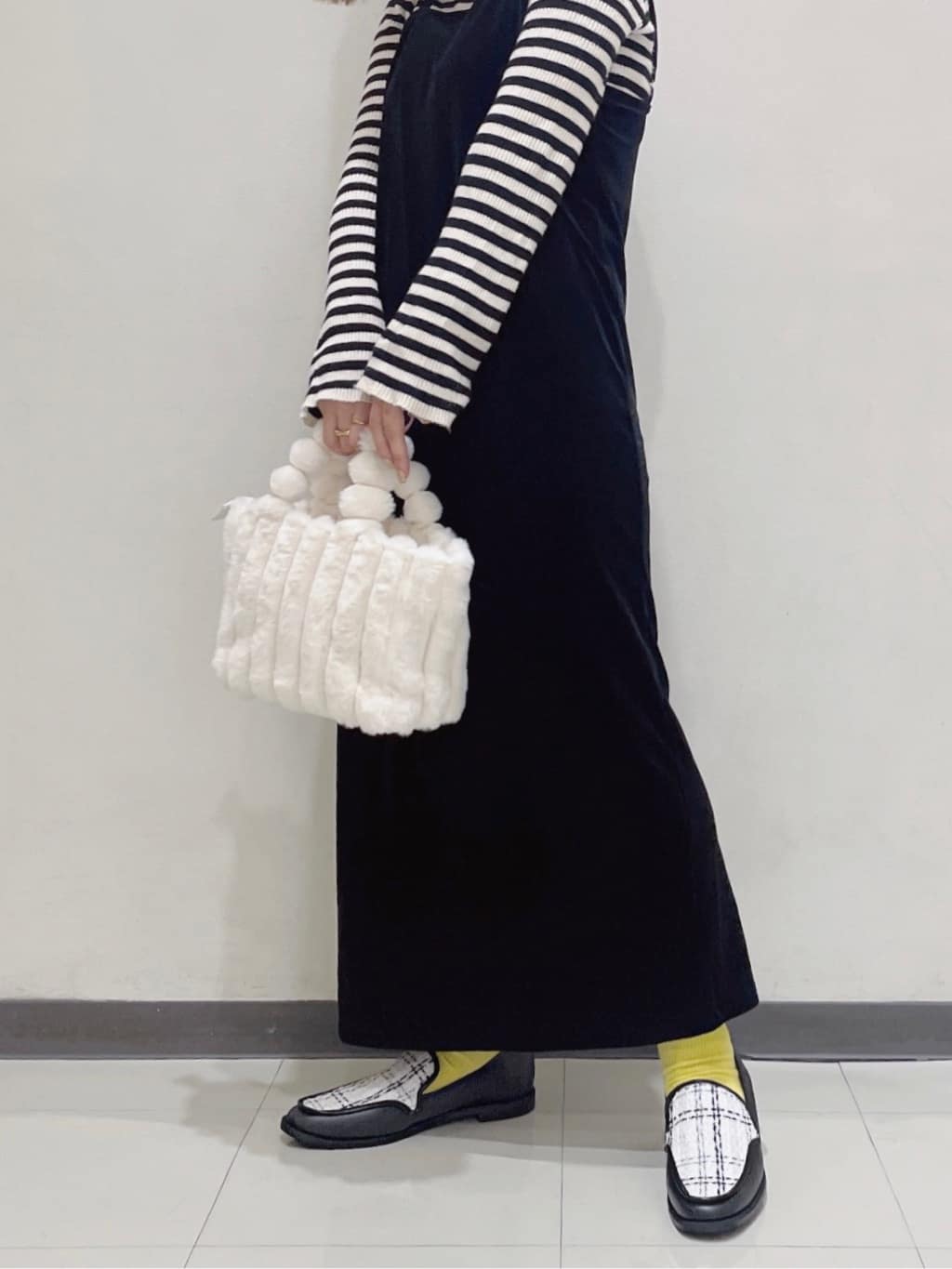 re__さんの「ESPERANZA｜2WAY トート ショルダーバッグ ファー」を使ったコーディネート
