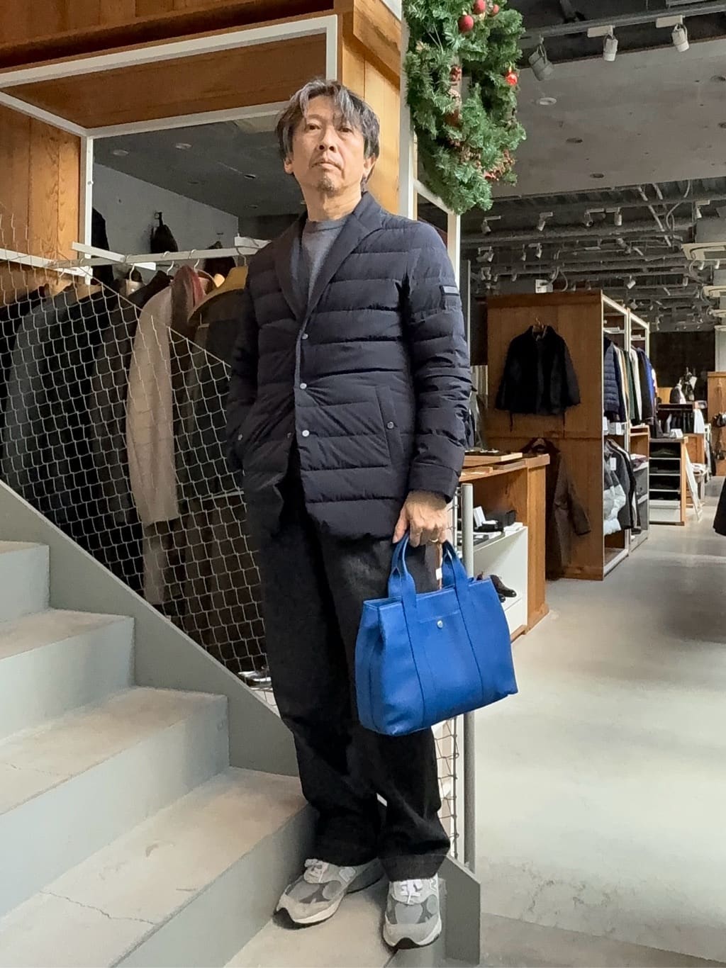 デザイナーTAKEman さんの「TAKEO KIKUCHI｜◆【便利なサイズ感】ドライビング　トートバッグ」を使ったコーディネート