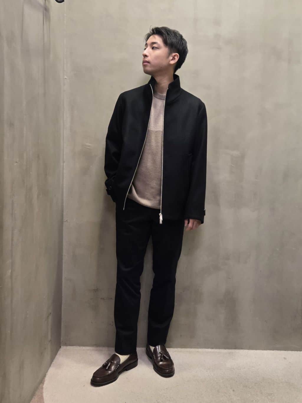 白木駆さんの「TAKEO KIKUCHI｜【オフィスカジュアル対応】ドレス チノパンツ」を使ったコーディネート
