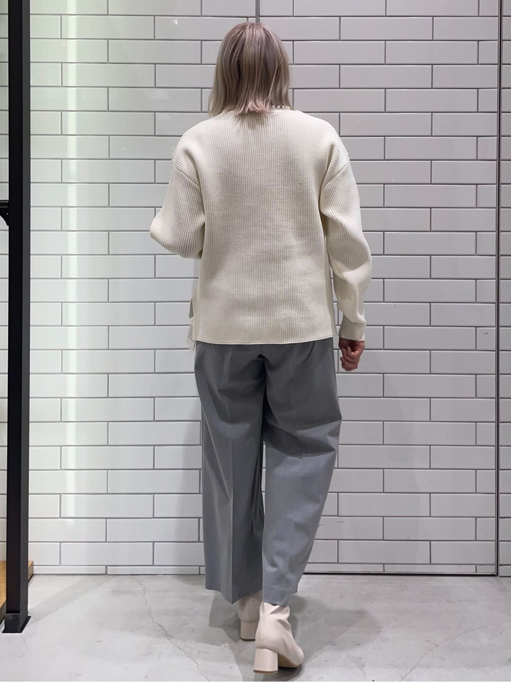 いとうちゃんさんの「OPAQUE.CLIP｜◆パール調ボタン付ニット【洗濯機洗い可／抗ピル】」を使ったコーディネート