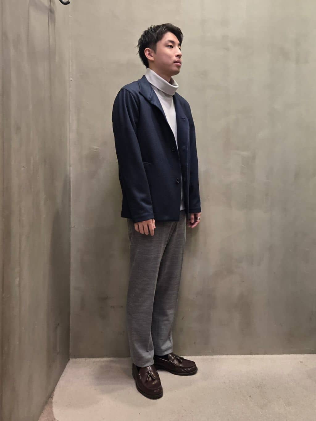 白木駆さんの「TAKEO KIKUCHI｜【DOWN FABRIC】ダウンファブリック スタンドカラーブルゾン」を使ったコーディネート
