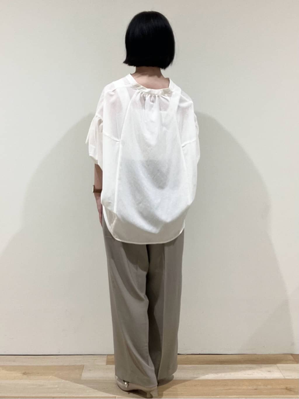 T.eさんの「OPAQUE.CLIP｜ワイドストラップリブキャミソール【ストレッチ／洗濯機洗い可】」を使ったコーディネート