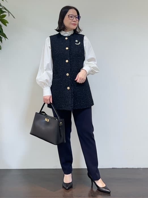 Asamiさんの「UNTITLED｜◆【通勤スーツ】タックテーパードパンツ」を使ったコーディネート