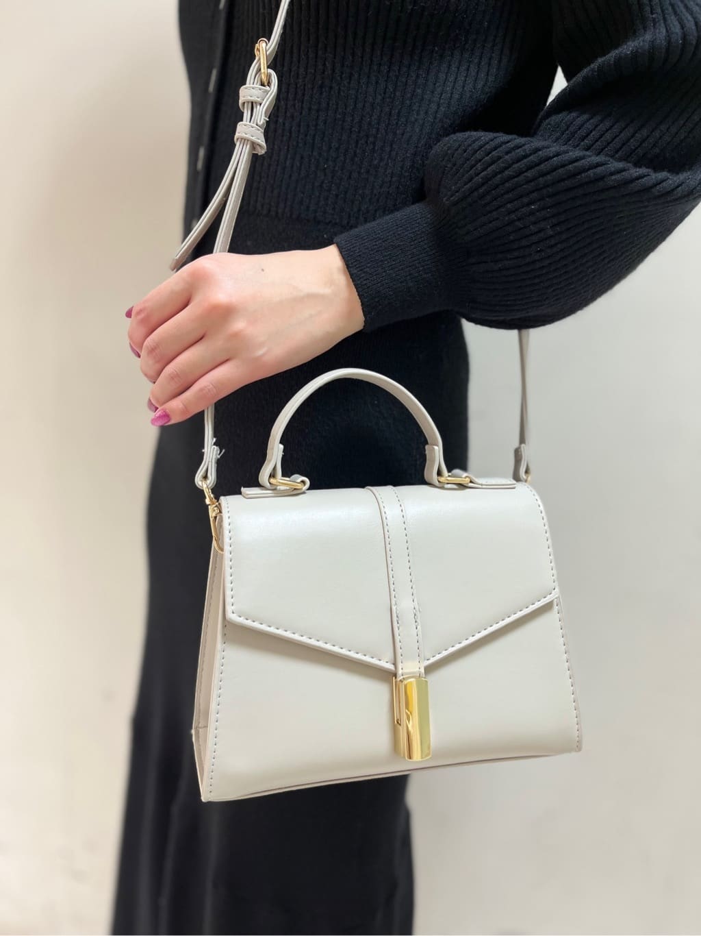myさんの「ESPERANZA｜厚底キラキラダブルストラップパンプス」を使ったコーディネート