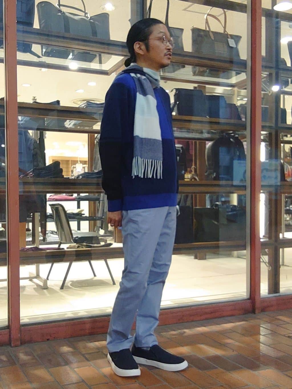 かしげるさんの「TAKEO KIKUCHI｜【全7サイズ&times;8色展開！】トップマルチヘリンボン パンツ」を使ったコーディネート