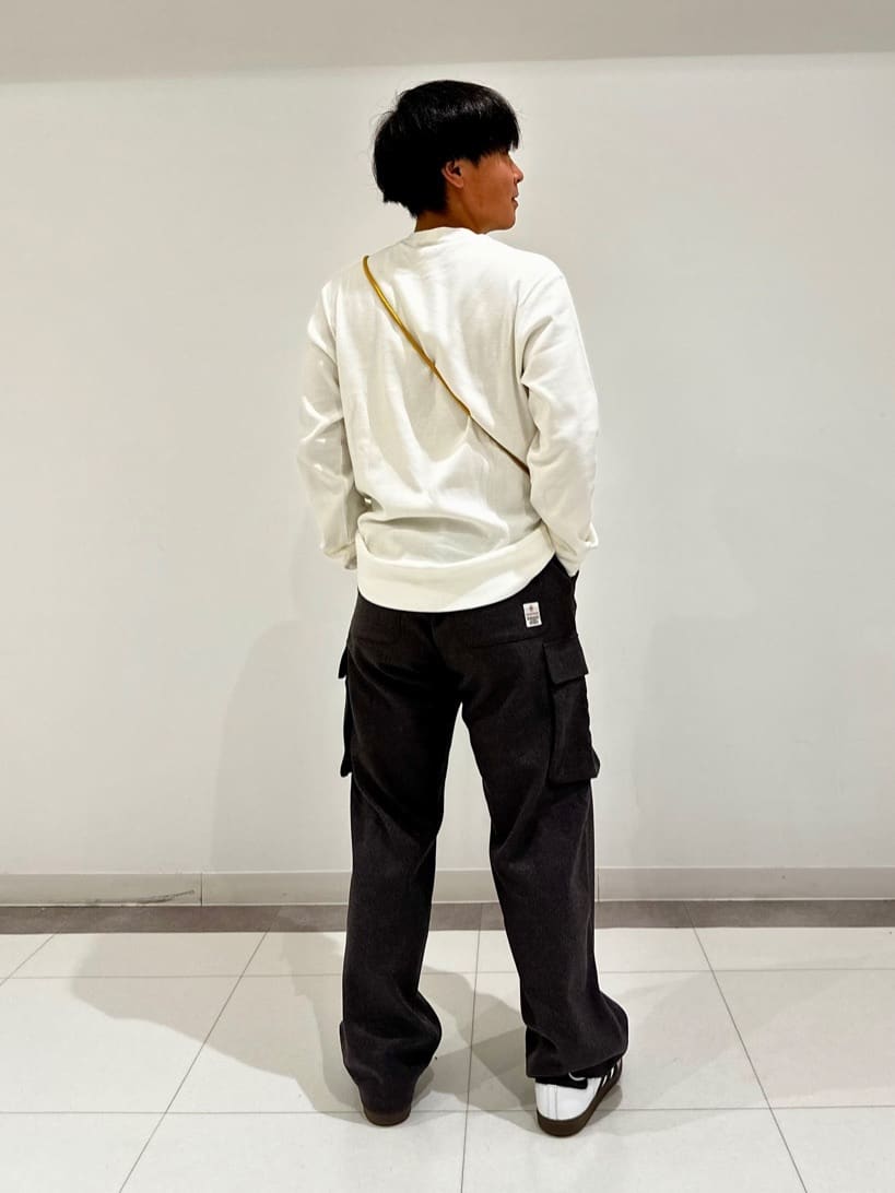 MATSUBARAさんの「DRESSTERIOR｜エクスクルーシブフライスロングTシャツ」を使ったコーディネート