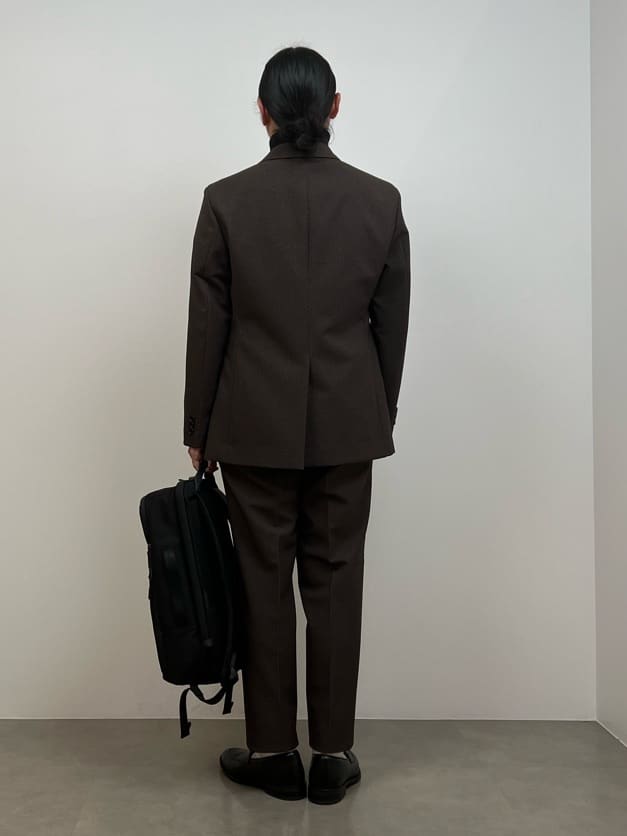 川口(髭長髪)さんの「TAKEO KIKUCHI｜コインローファー」を使ったコーディネート