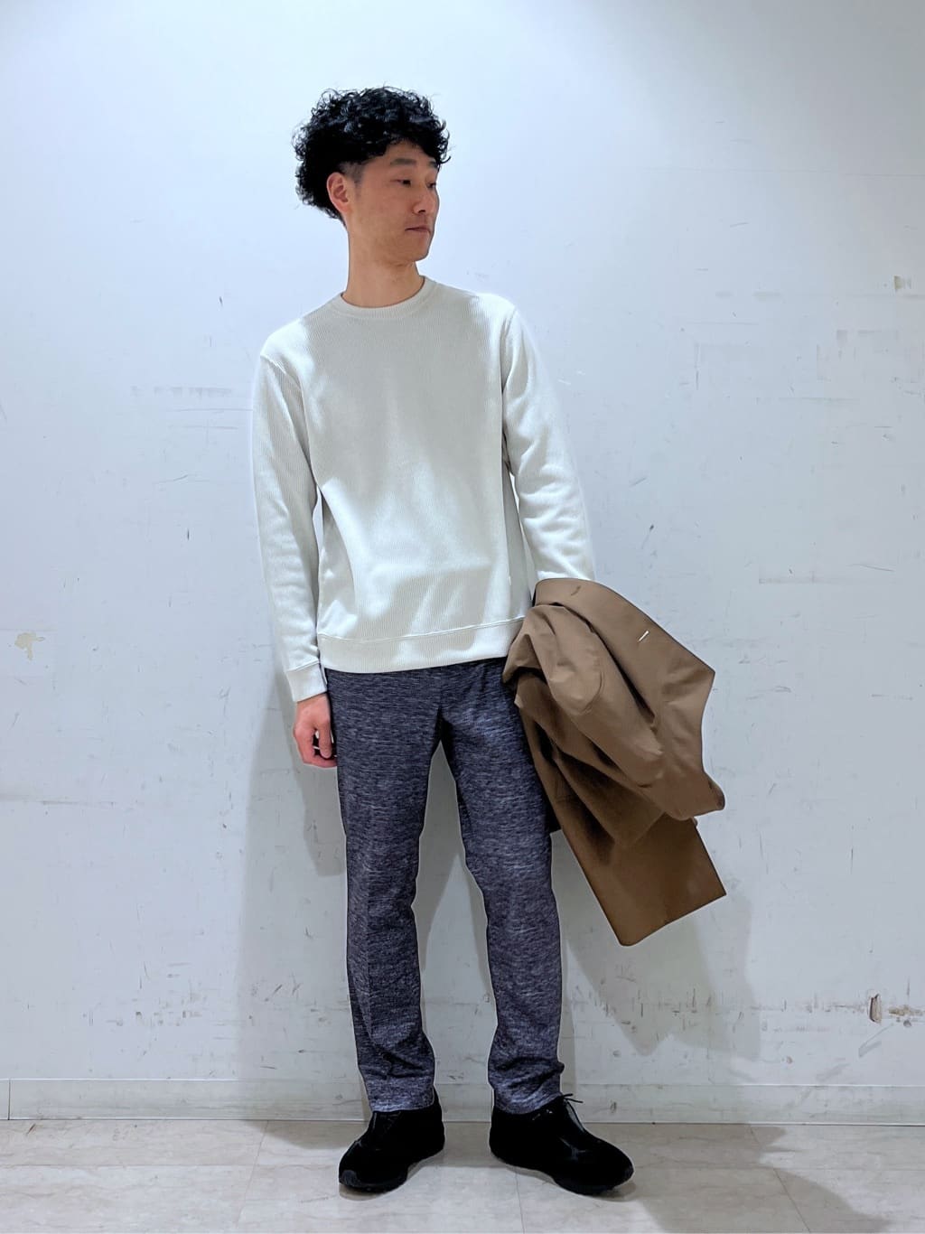 mutoさんの「TAKEO KIKUCHI｜【ONOFF対応】TRダブルニット ストレッチパンツ」を使ったコーディネート