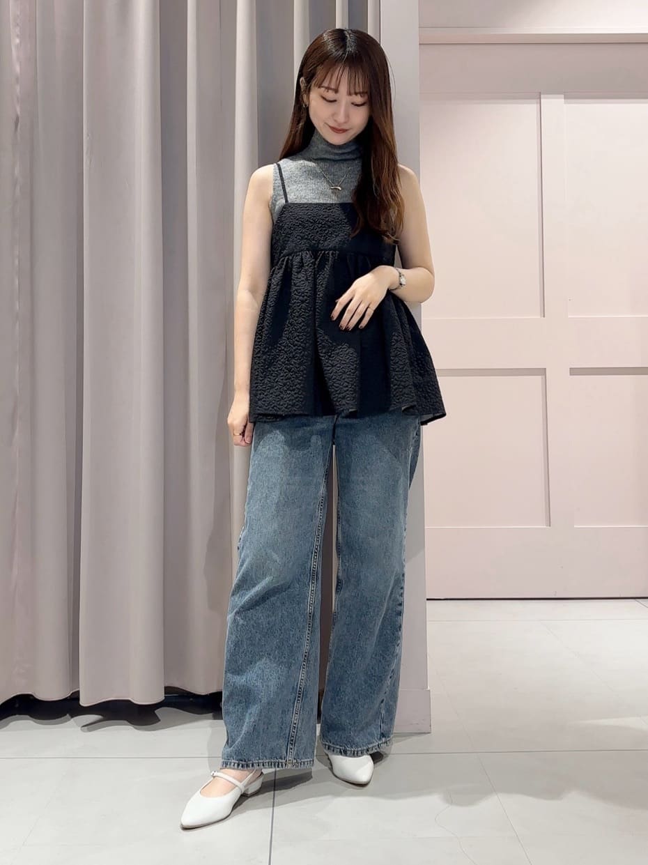 RINAさんの「ESPERANZA｜バックストラップフラットパンプス」を使ったコーディネート