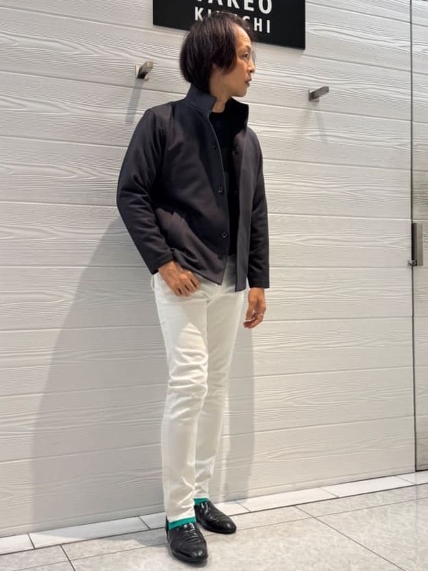 井出恭輔さんの「TAKEO KIKUCHI｜【DOWN FABRIC】ダウンファブリック スタンドカラーブルゾン」を使ったコーディネート