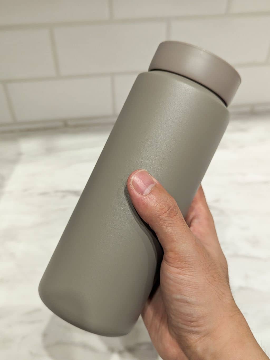 シモさんの「212 KITCHEN STORE｜ドリンクボトル MOKU 350 グラナイト ＜RIVERS リバーズ＞」を使ったコーディネート