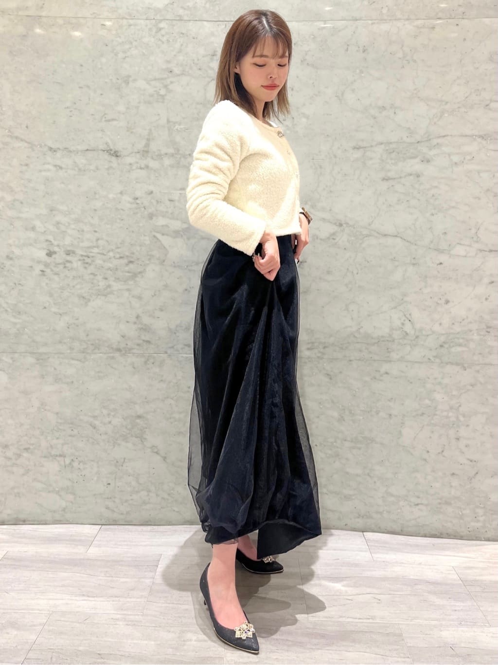 RISAさんの「ESPERANZA｜履きやすいパンプスヒール約5.5cm/グリッター」を使ったコーディネート