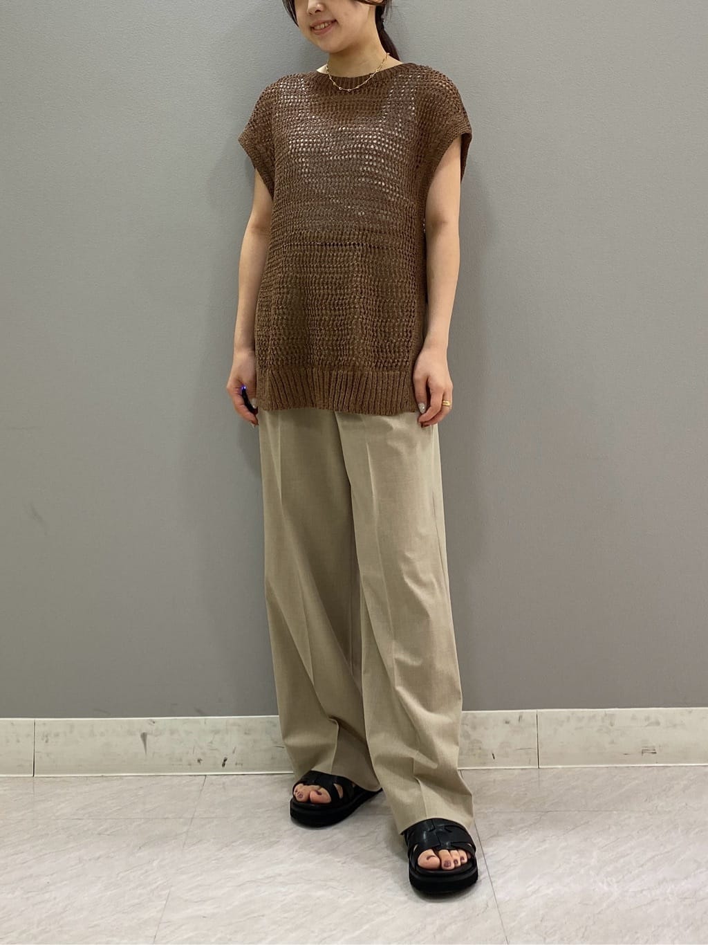 momoさんの「INDIVI｜【日本製】ビスチェインナータンクトップ」を使ったコーディネート