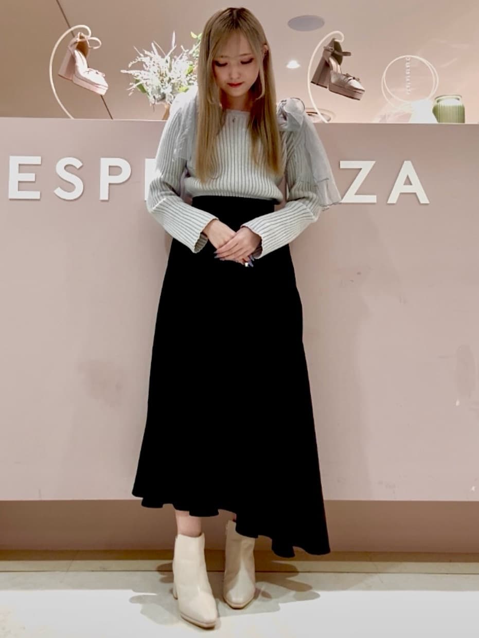 kaさんの「ESPERANZA｜【晴雨兼用】ブロックヒールショートブーツ」を使ったコーディネート