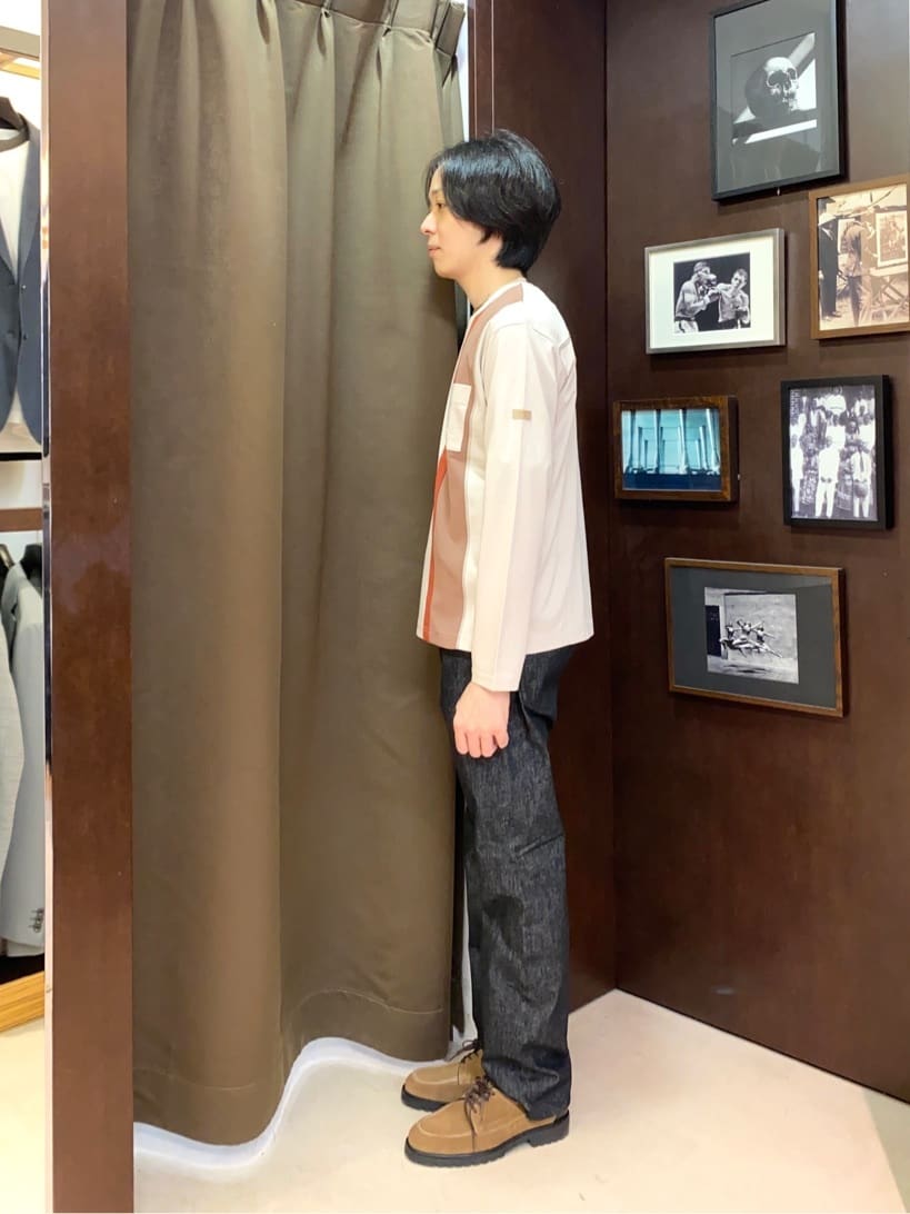 コバヤシさんの「TAKEO KIKUCHI｜【モンスターストレッチ】日本製 ワンウォッシュ デニムパンツ」を使ったコーディネート
