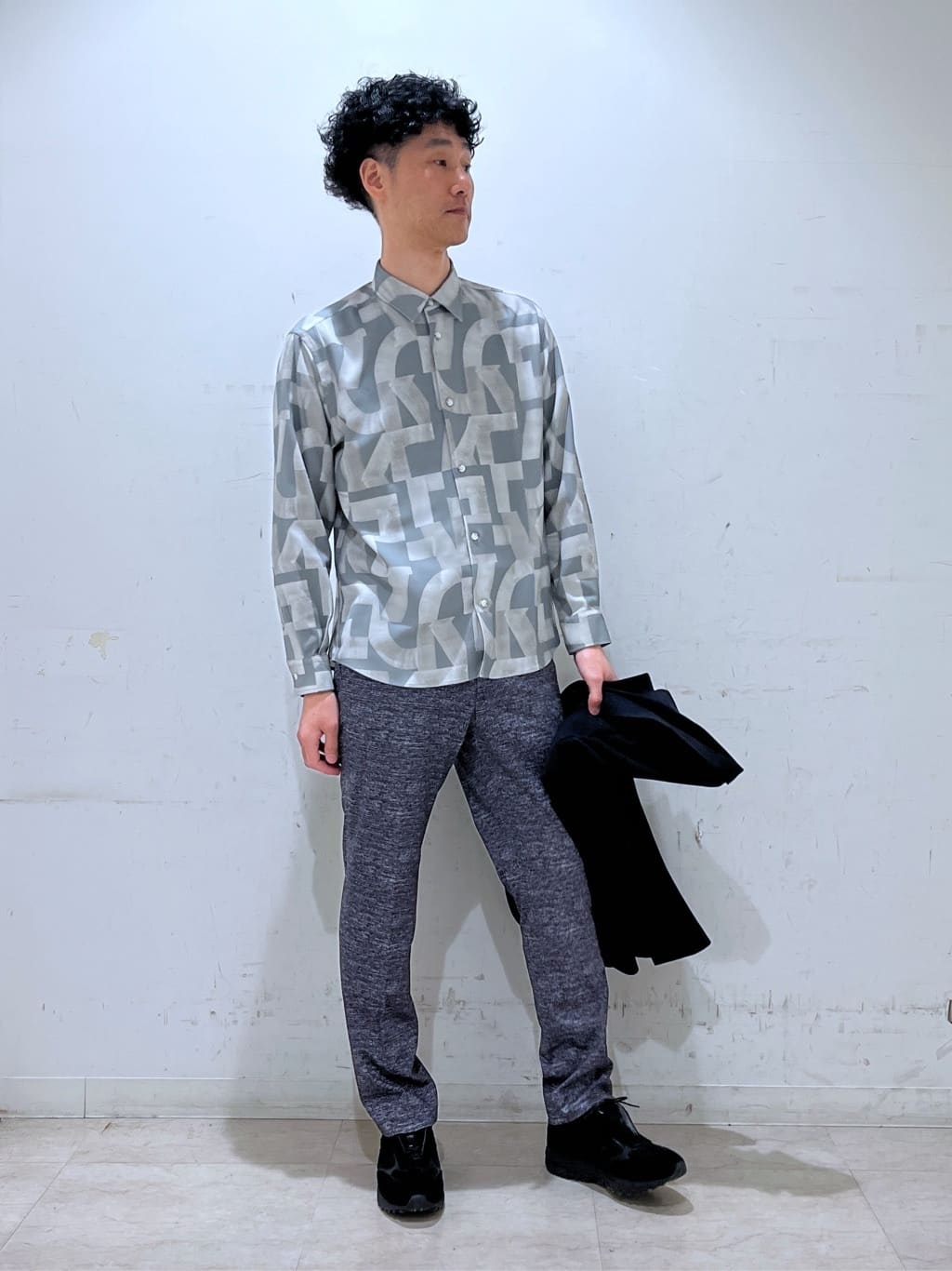mutoさんの「TAKEO KIKUCHI｜【ONOFF対応】TRダブルニット ストレッチパンツ」を使ったコーディネート