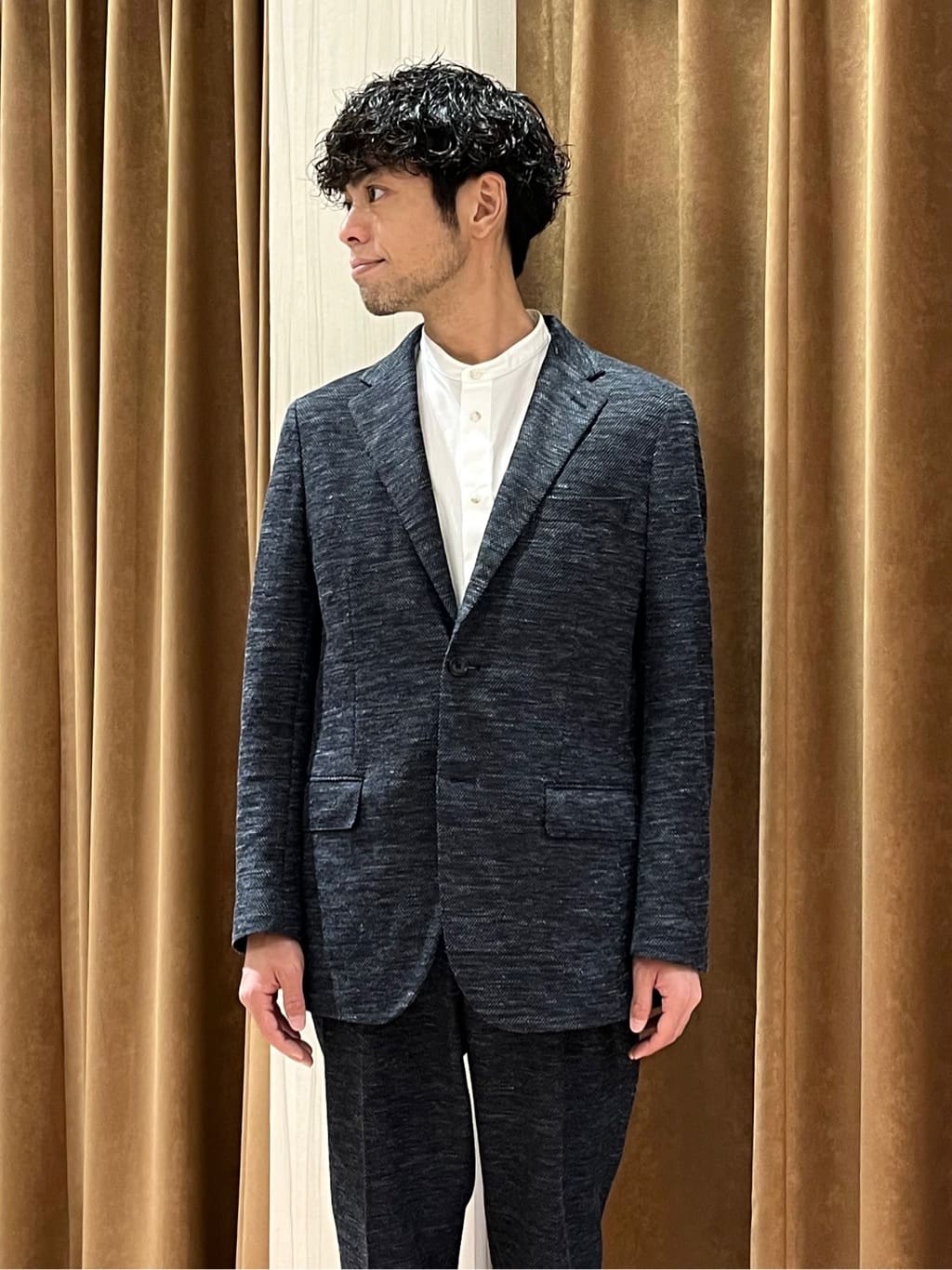 URAさんの「TAKEO KIKUCHI｜【尾州織】リネンブレンド メッシュ ジャケット」を使ったコーディネート