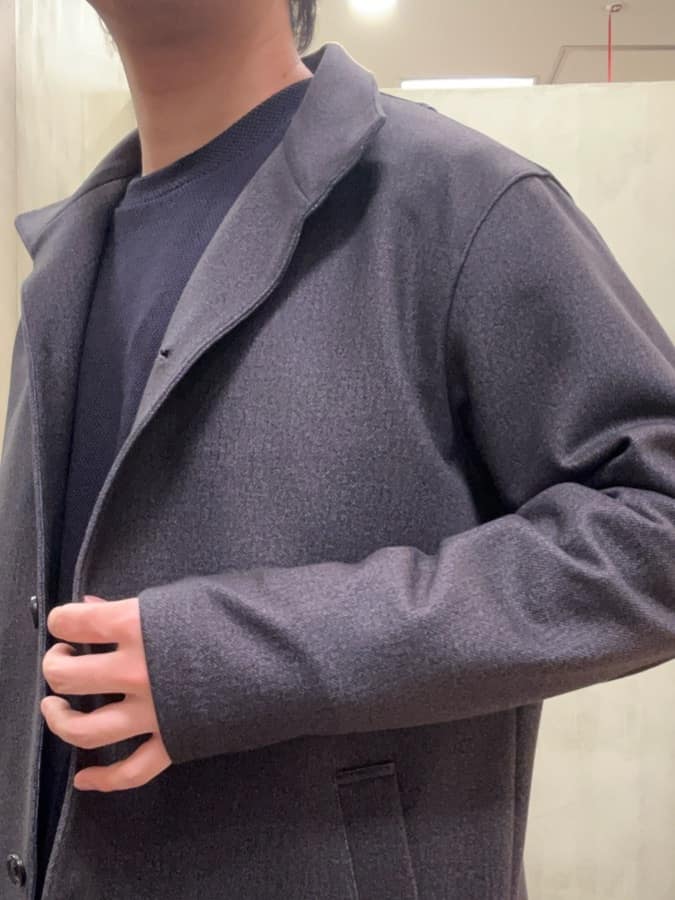 コウノ モトヤさんの「TAKEO KIKUCHI｜【DOWN FABRIC】ダウンファブリック スタンドカラーブルゾン」を使ったコーディネート